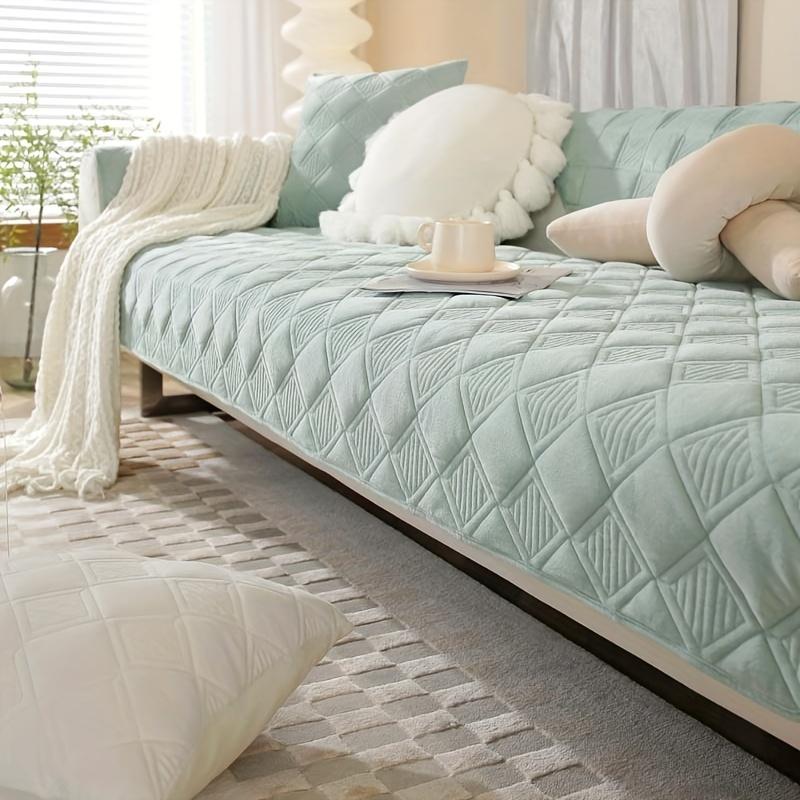 Short Plush Grey Color Sofa Towel European Brief Thicken Quilted Sofa Cover Slip Resistant European Couch Cover for Living Room