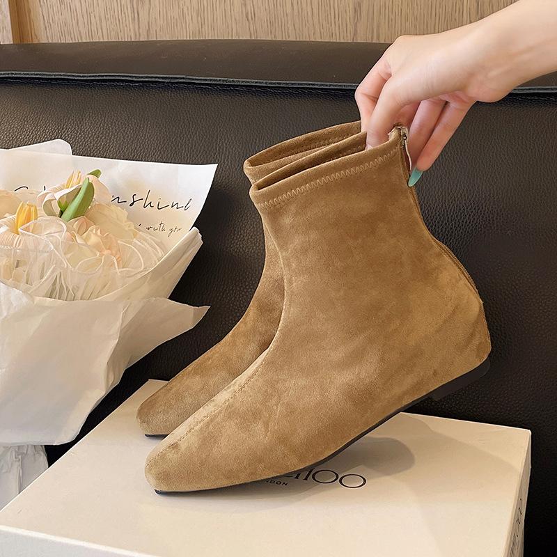 In the fall of 2025, the new inner height increase retro suede low heel short tube thin boots women's pointed short boots women's Martin boots