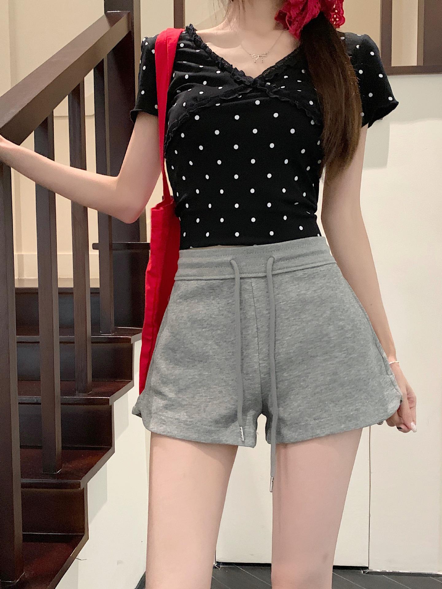 

2025 Женские летние спортивные шорты с высокой посадкой, свободные, с прямыми штанинами S серый