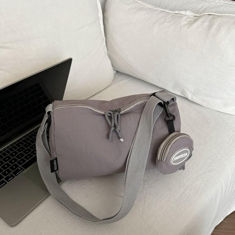 Simple Solid Color Large Capacity Lightweight Women Casual Crossbody Bag For Daily Use