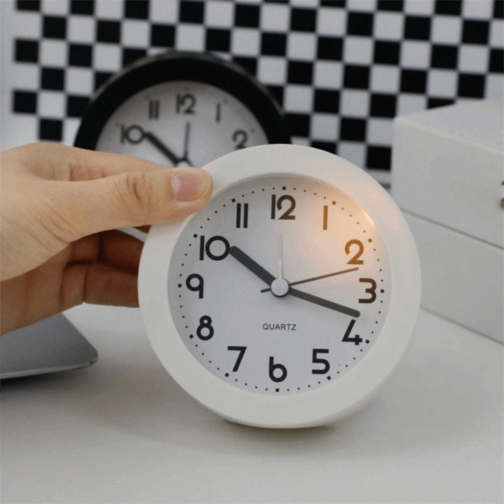 Retro Desk Clock Non-Ticking Electronic Clock Wake-up Artifact Silent Alarm Clock  Bedside Use