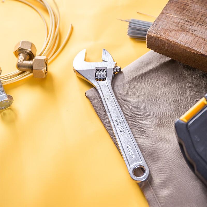 Deli Multi-functional Adjustable Wrench