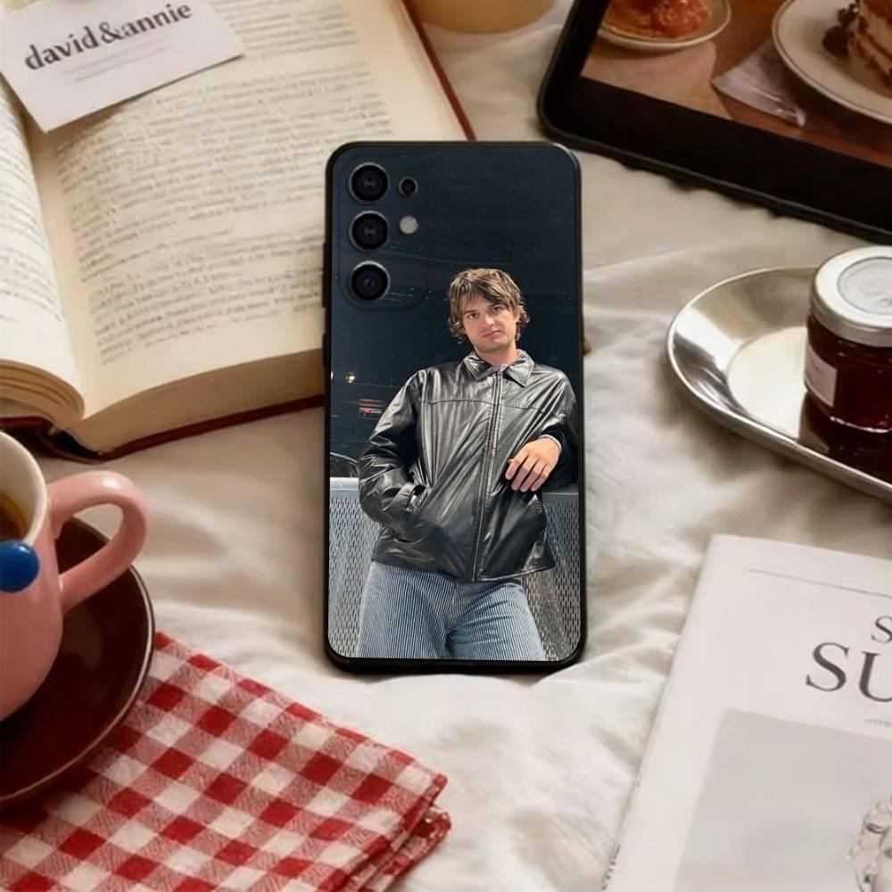 Joe Keery Phone Case Black Silicone Soft For Samsung S25,S24,S21,S22,S23,S30,Ultra,S20,Plus,Fe,Lite