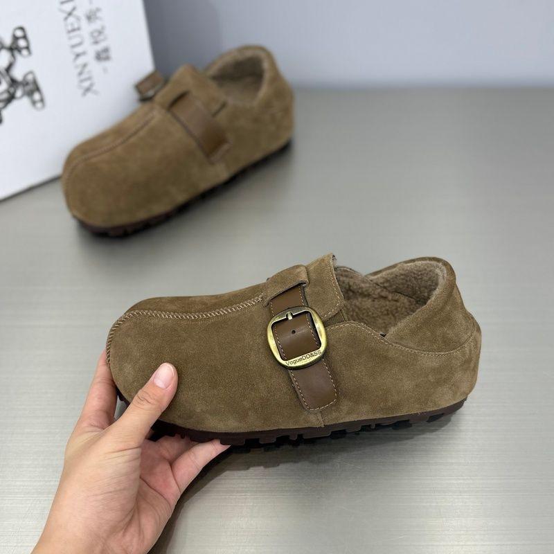 2026 autumn new anti-fur women's shoes are versatile and comfortable with one foot and two fashionable Birkenstocks with plush big head shoes.