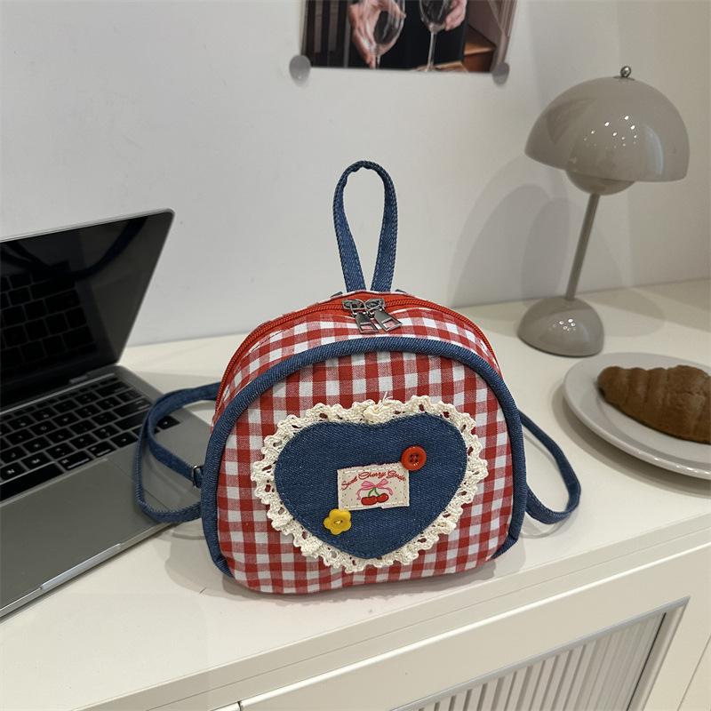 Xiaoxiangfeng Ins 2025 New Trendy Fashion Diamond Chain Bag Versatile Travel Women's Bag Mini Backpack