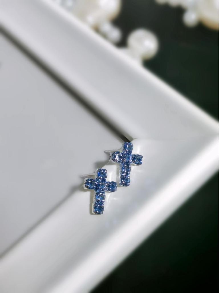 All-Copper Rhinestone Cross Stud Earrings for Women