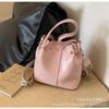Fashion wide strap bucket bag for women 2025 new niche design crossbody bag popular commuter women's shoulder bag