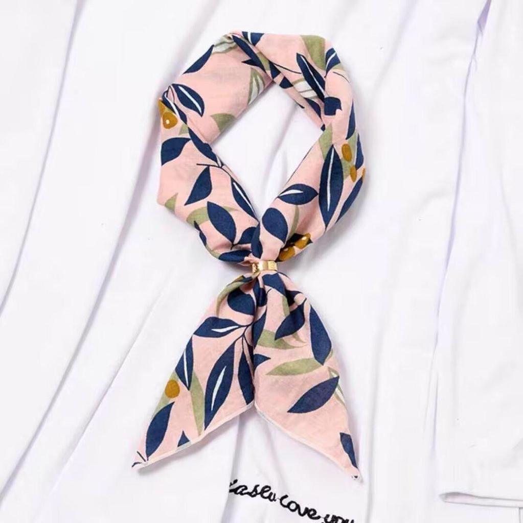 Retro Green Floral Small Silk Scarf - Korean Style Women's Versatile Autumn/Spring Accessory, Thin Square for Neck or Headband