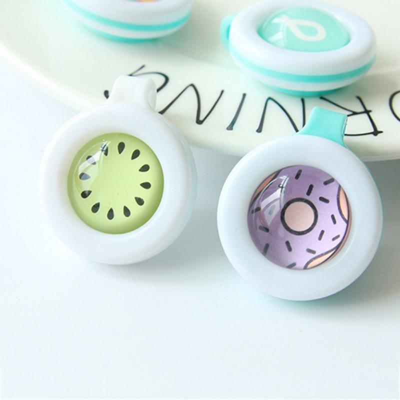 1 Stück Mückenschutz-Anstecknadel-Button für Baby Schwangere Frau Kreativer Mückenschutz-Clip Outdoor Gesundheitswesen