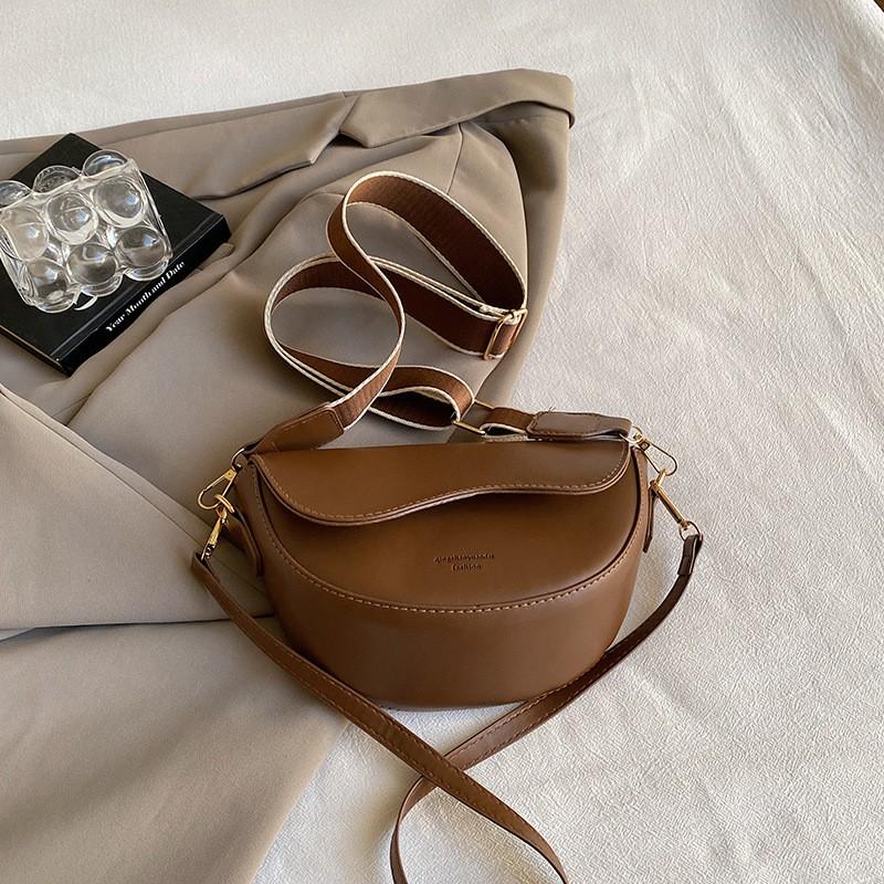 Women Vintage Solid Color Flap Small Saddle Shoulder Underarm Bag Fashion PU Leather Wide Strap Crossbody Bag Handbags Purses