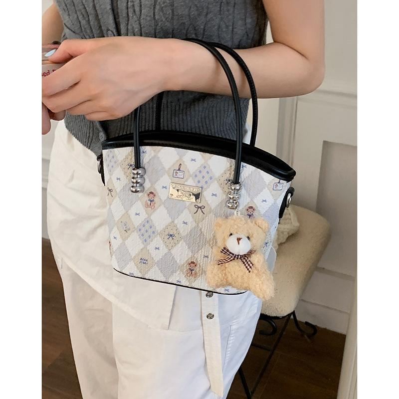 

Cartoon Bear Printed Handbag, Fashionable Bucket Bag, Single-shoulder Crossbody Bag without pendant