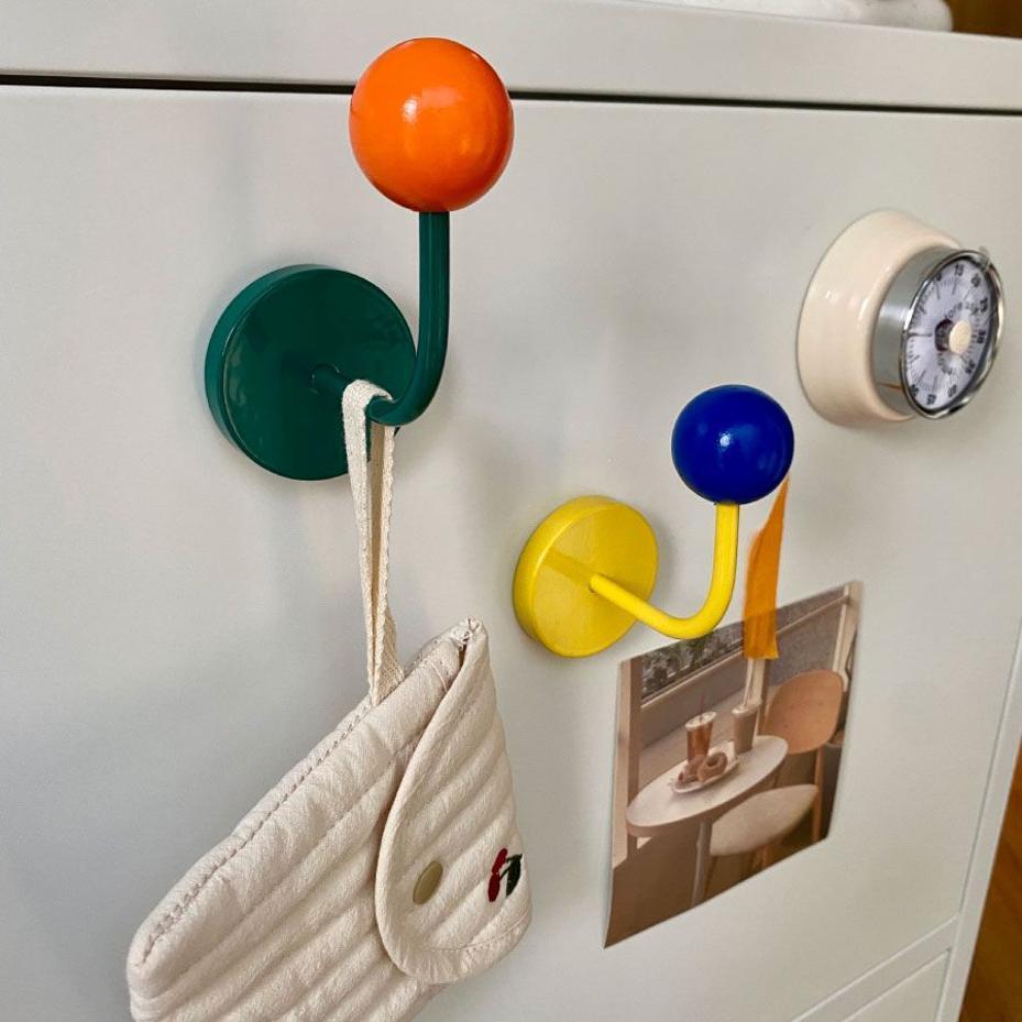 1 Pcs Color Creative Magnetic Hook No Punch Magnetic Hook Kitchen Bathroom Door Refrigerator Strong Traceless Decoration