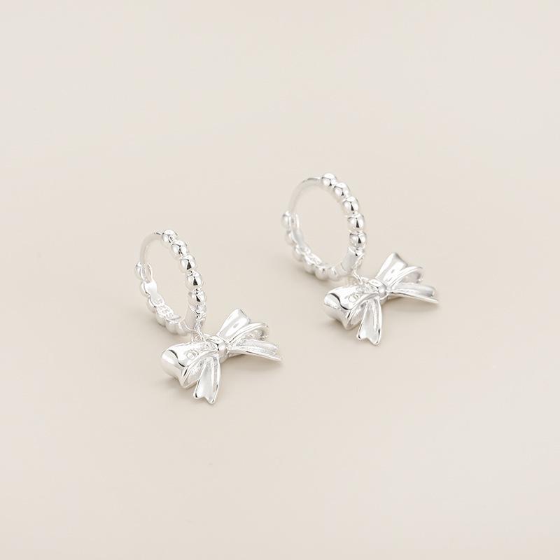Trendy Bowknot Hoop Earrings: Elegant, Versatile Niche Ear Cuff for Women