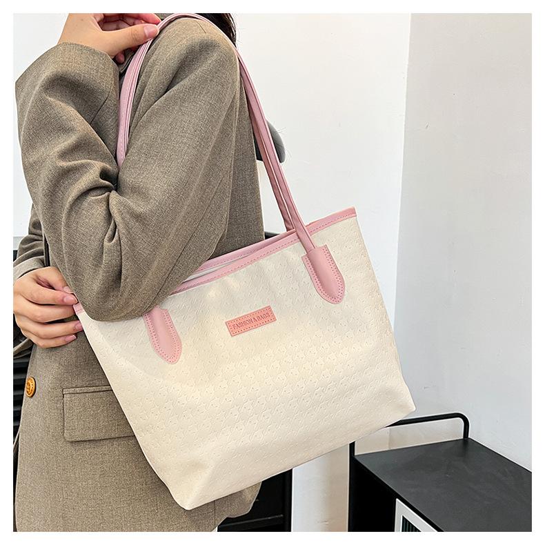 

Large capacity bag women 2025 new trendy autumn and winter simple versatile shoulder bag leisure work commuter tote bag рожевий
