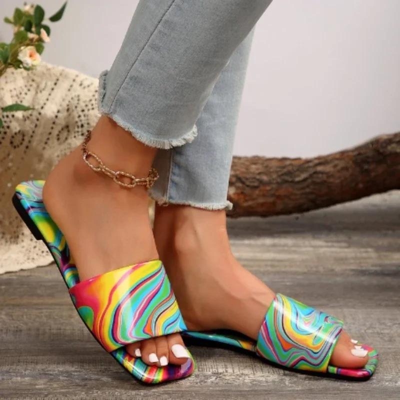 

Модная женская обувь 2024 года, новые женские тапочки с открытым носком и квадратным носком, летние разноцветные повседневные пляжные тапочки на плоской подошве большого размера 43 синий