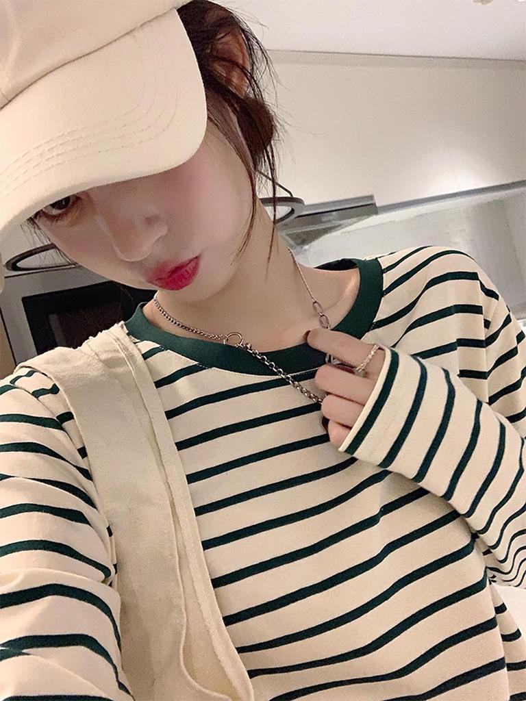 2026 Women's Plus Size Loose Cotton Red Striped Long Sleeve T-shirt for Spring, Autumn, and Summer