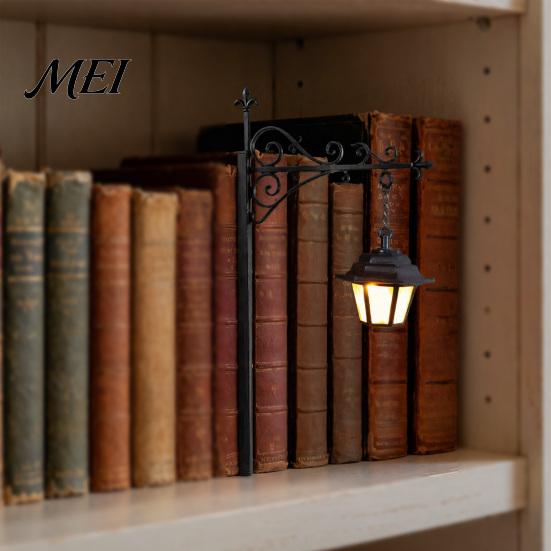 Cozy Bedroom Ambience Lamp Ghost Bookshelf Light, Decorative Retro Lantern for Library Decor, Warm LED Vintage Reading Light Book Lovers, Gothic