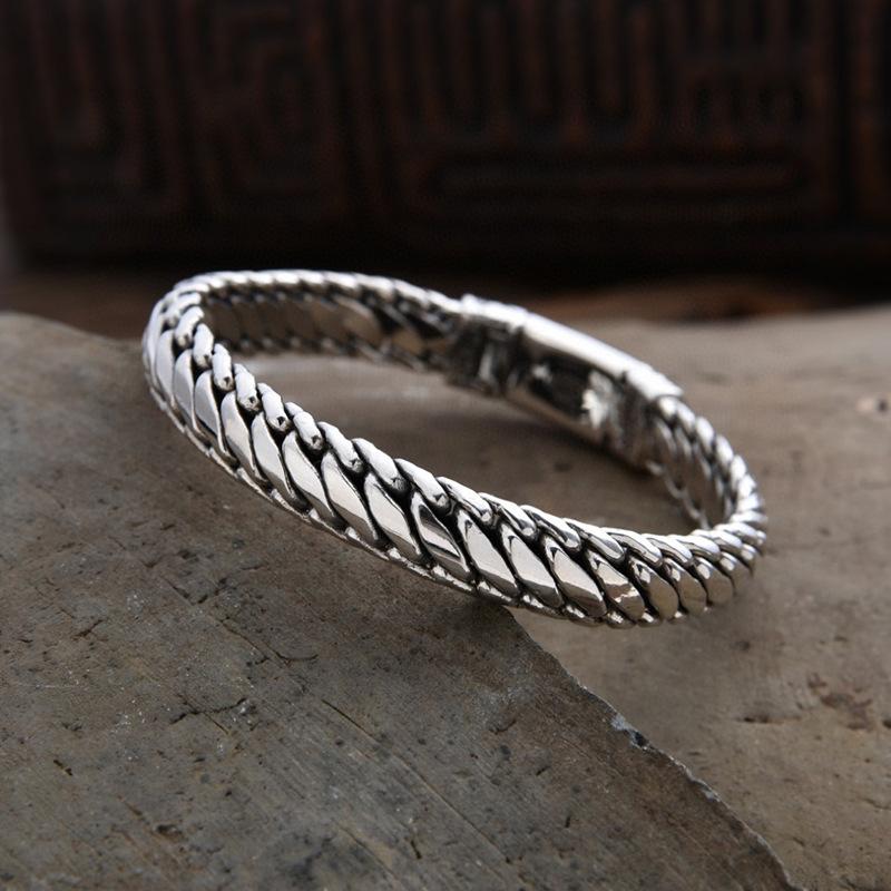 2026 Huang Caishen Three Horse Whip Bracelet Personality Smooth Simple Atmospheric Men's Bracelet
