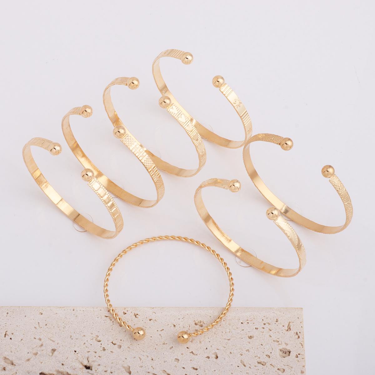 Набор браслетов в западном этническом стиле с сердцем - Стильный женский трансграничный дизайн