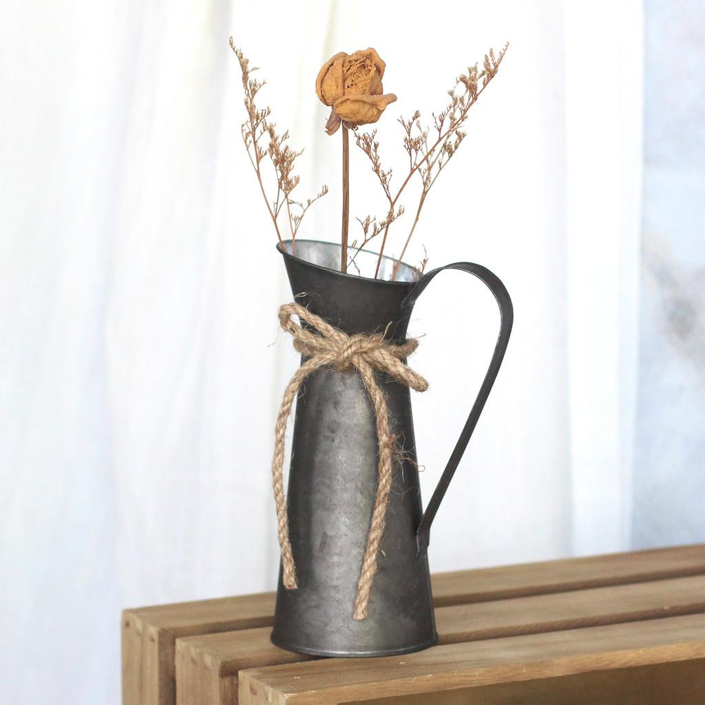 Retro Metal Flower Bucket With American Style For Home Garden Display