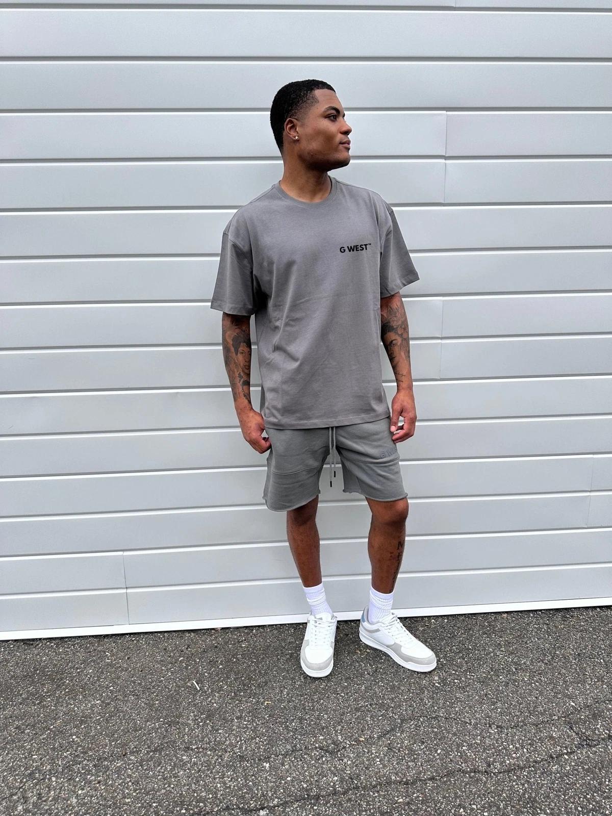 G West Oversized Chicago Cake Tee 2XL