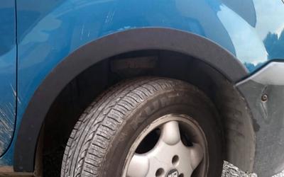 Revestimentos de arco (4 peças, preto) Plástico para Renault Kangoo 1998-2008