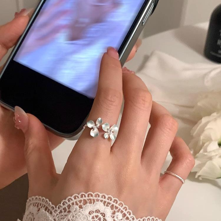 New Korean sweet gardenia ring simple fashion personality versatile ins small ring ring ring jewelry