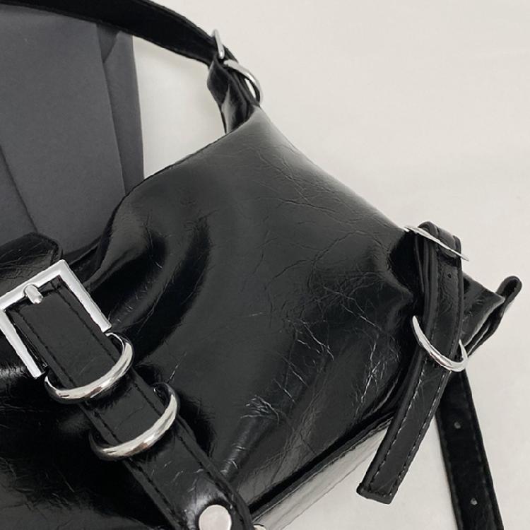 Versatile Women's Handbag Shoulder Underarm Bag Suitable for Various Occasions