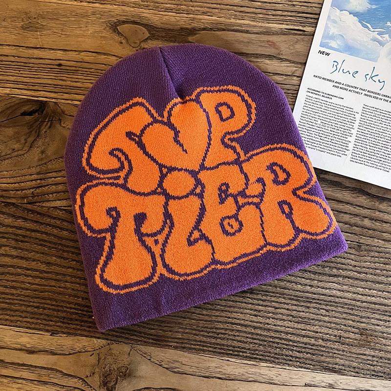 Fashion Knitted Hat With Letter And Heart Embroidery Design For Casual Daily