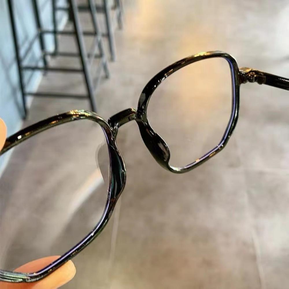 Neue polygonale Anti-Blaulicht-Müdigkeitsbrille Damen Koreanische Version Tide Schlichtes Gesicht Internet-Berühmtheit Gläser Fassung Flachspiegel