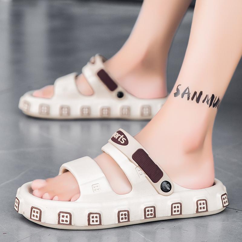 Fashion Flat Sandals Men Shoes EVA Slippers Garden Platform Sandals Man Summer Sandals New Male Sneakers Outdoor Flip Flops Home Clogs