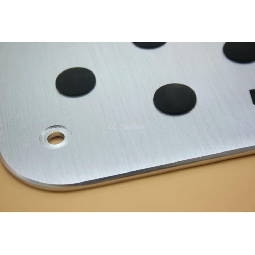 Car Emblem Logo Floor Foot Rest Carpet Mat Pad Pedal For SUZUKI All Models VITARA ALTO JIMNY SWIFT SX4 S.CROSS Liana ENWAYS