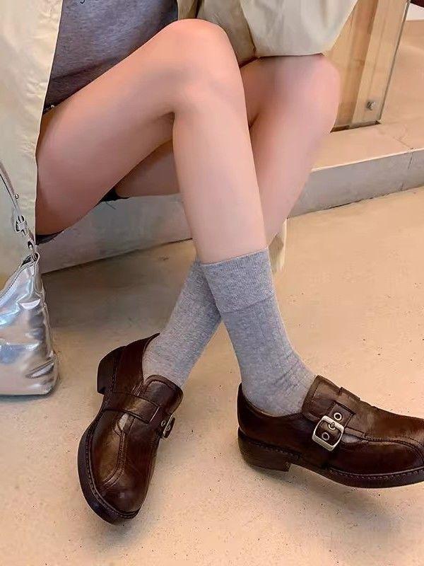 2025 New British Thick-heeled Loafers Women's Retro Versatile Commuter Belt Buckle Black Small Leather Shoes Single Shoes