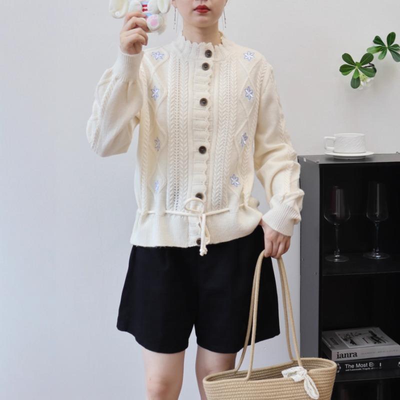 Vintage heavy industry embroidered flower sweater jacket women's autumn and winter new gentle wind drawstring knitted cardigan