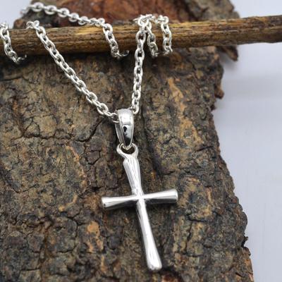 Silberne Kreuz-Halskette aus massivem 925er-Sterlingsilber, Charm-Schmuck, Unisex-Anhänger-Halskette
