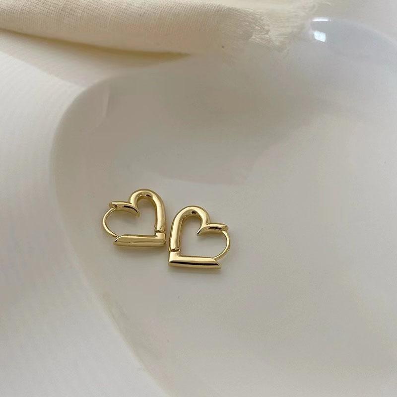 

New 925 Sterling Silver Heart Earrings Personality Charm Simple Style Women Earrings Birthday Gift Exquisite Jewelry золотой