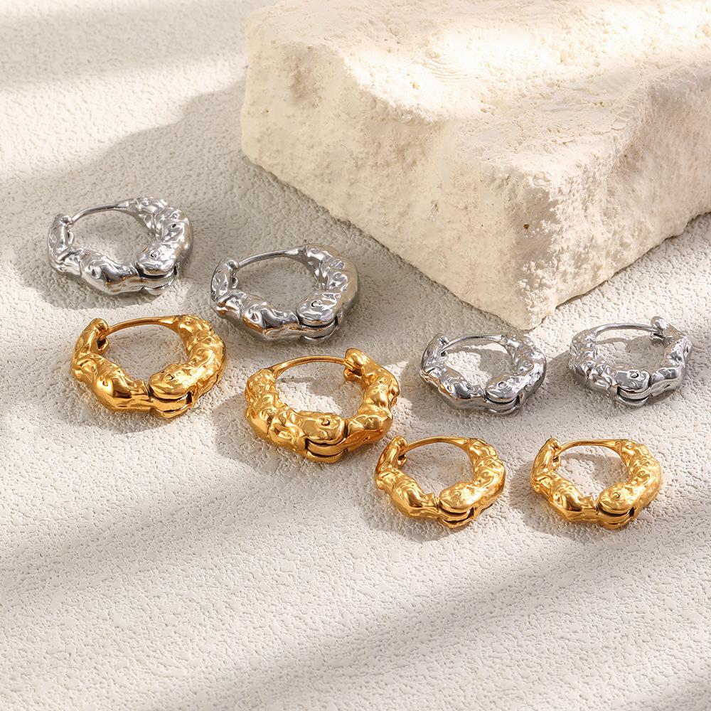 Stainless Steel Irregular Hammered Texture Hoop Earrings for Women 18K Gold Plated Geometric Round Circle Huggies Ear Buckle