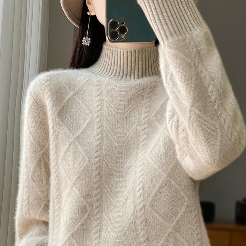 Autumn/Winter 2025 Women's Trendy Plus Size Wool Knit Half-High Neck Base Layer Sweater
