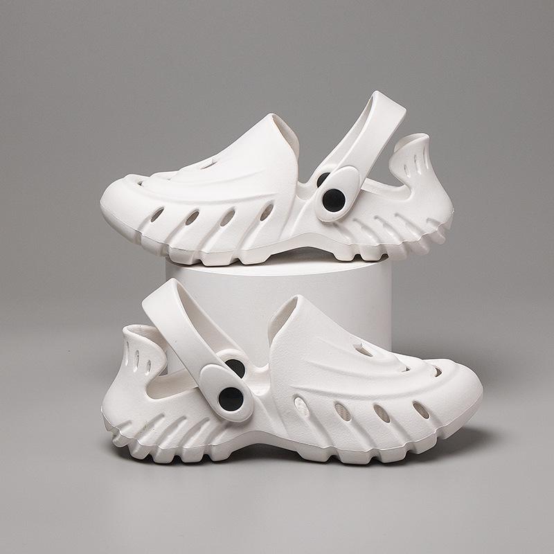 2023 Summer Breathable Closed-Toe Couple Sandals, Casual Hollow-Out Garden Beach Shoes