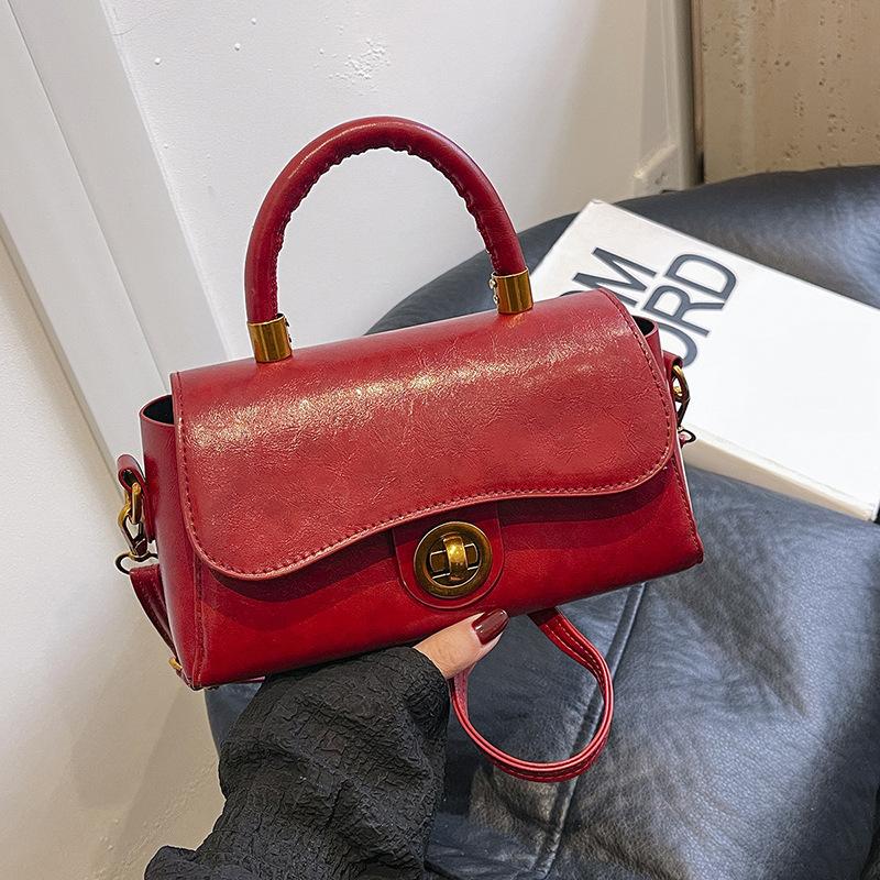 Fashion 2025 summer new small square bag women s handbag trend chain red wedding bag shoulder messenger bag