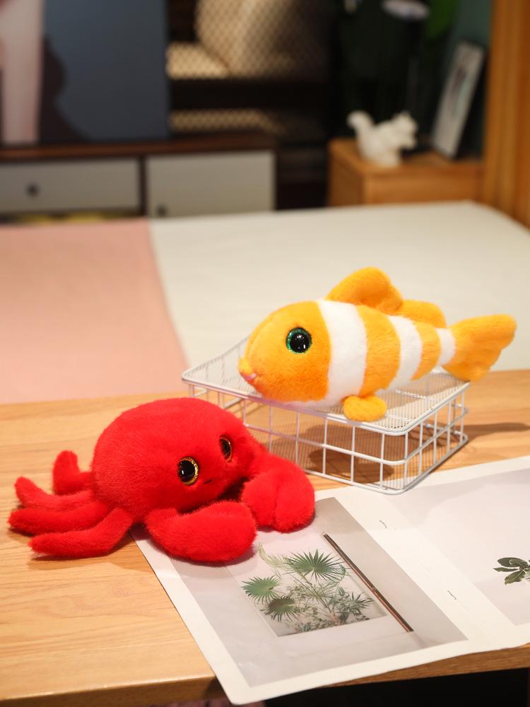 Marine Animal Plush Toys: Crab, Shark, Clownfish, Octopus - Aquarium Souvenirs & Claw Machine Prizes