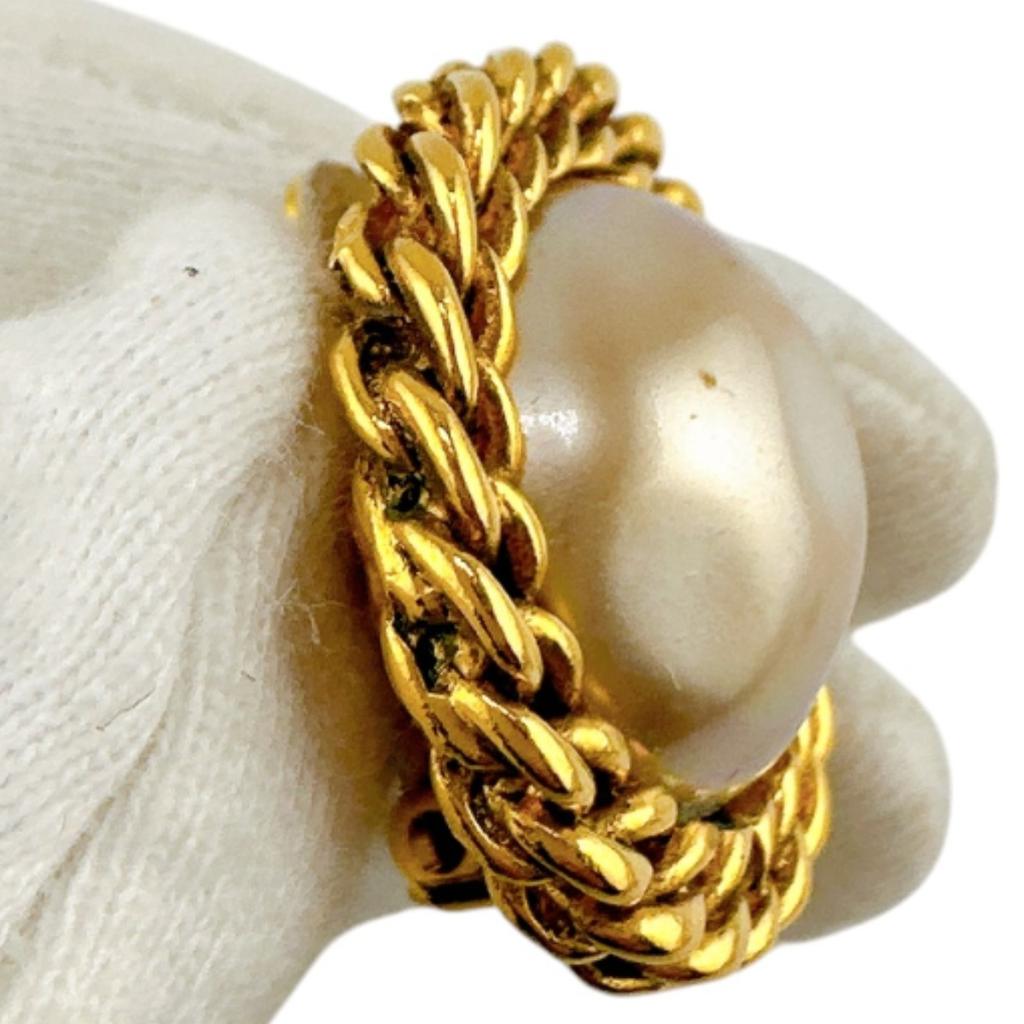CHANEL vintage With box Earring gold Women Storage box Used