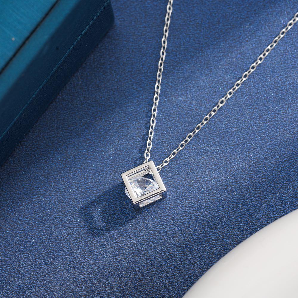 2026 Trendy Sugar Cube Clavicle Necklace - Titanium Steel Square Pendant