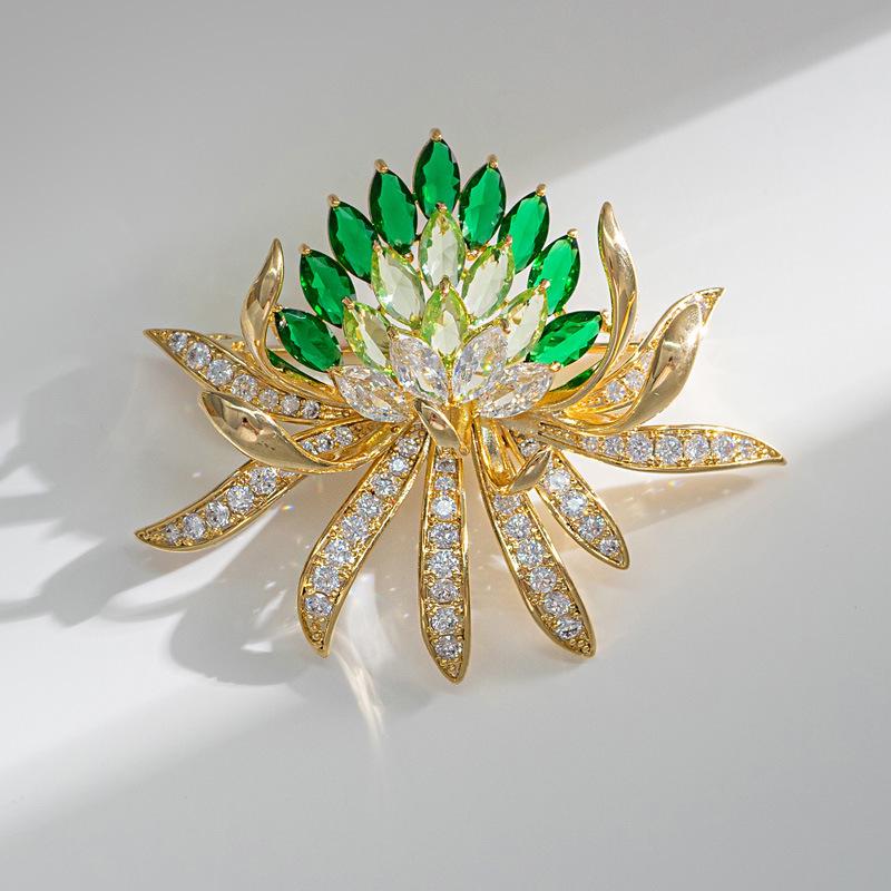 Exquisite Luxurious Lotus Flower Brooch – High-Quality Shiny Coat Accessory