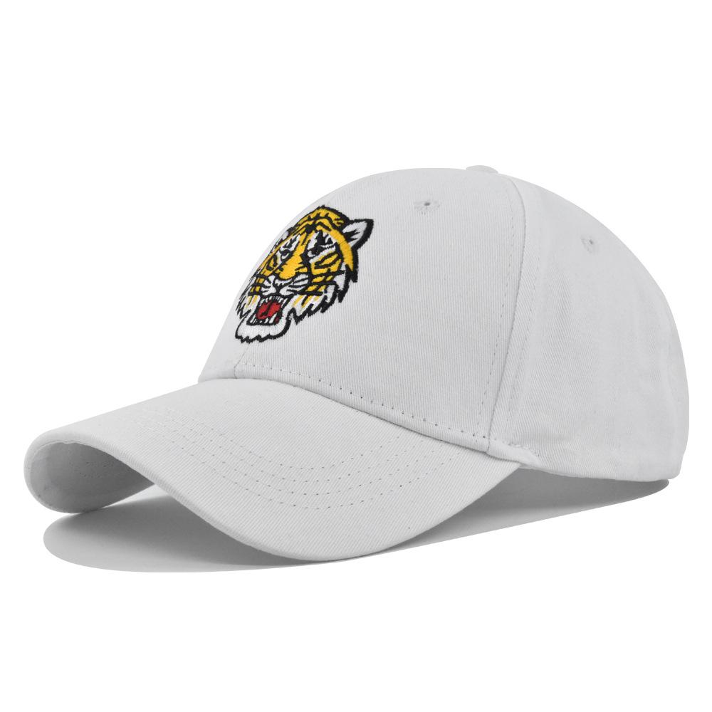 Baseball Cap Animal Tiger Embroidered Duckbill Cap Sun Shading Cotton Material