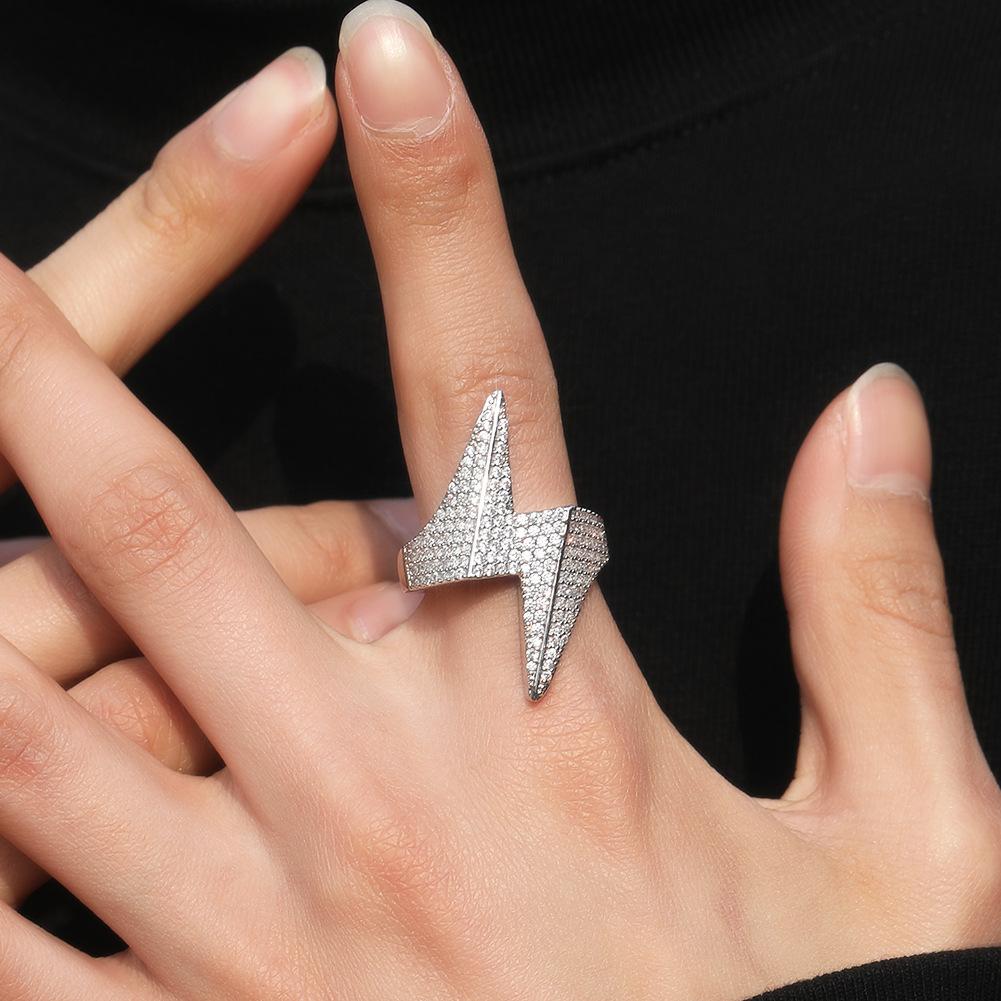 Hip-hop Niche Three-dimensional Lightning Ring, Simple Personalized Copper Inlaid with 5A Zircon Personalized Trendy Man Ring, One Piece of Hair