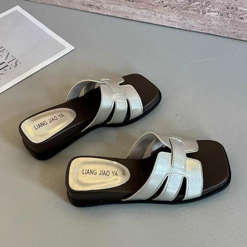 One-character Cool Slippers Women's Flat Bottom Drag Summer Fashion Solid Color Soft Leather Square Head Open-toed Casual Women's Slope and Cool Sl