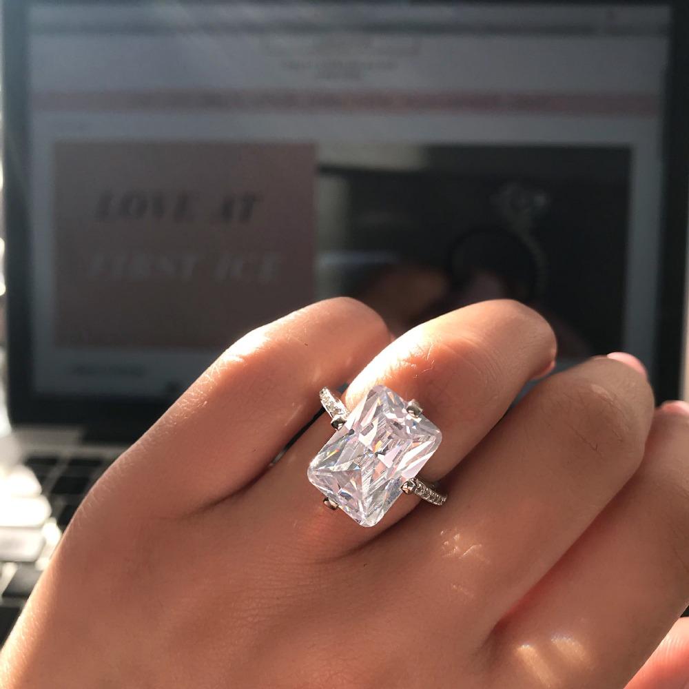 Elegant Princess Cut Engagement Ring for Women 18k White Gold Plated Cubic Zirconia Wedding Band Jewelry
