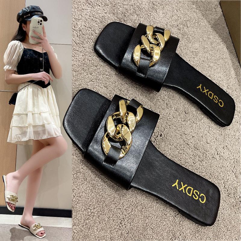 New large-size square head chain decorative one-character slippers, women's flat bottom outer wear beach cool slippers