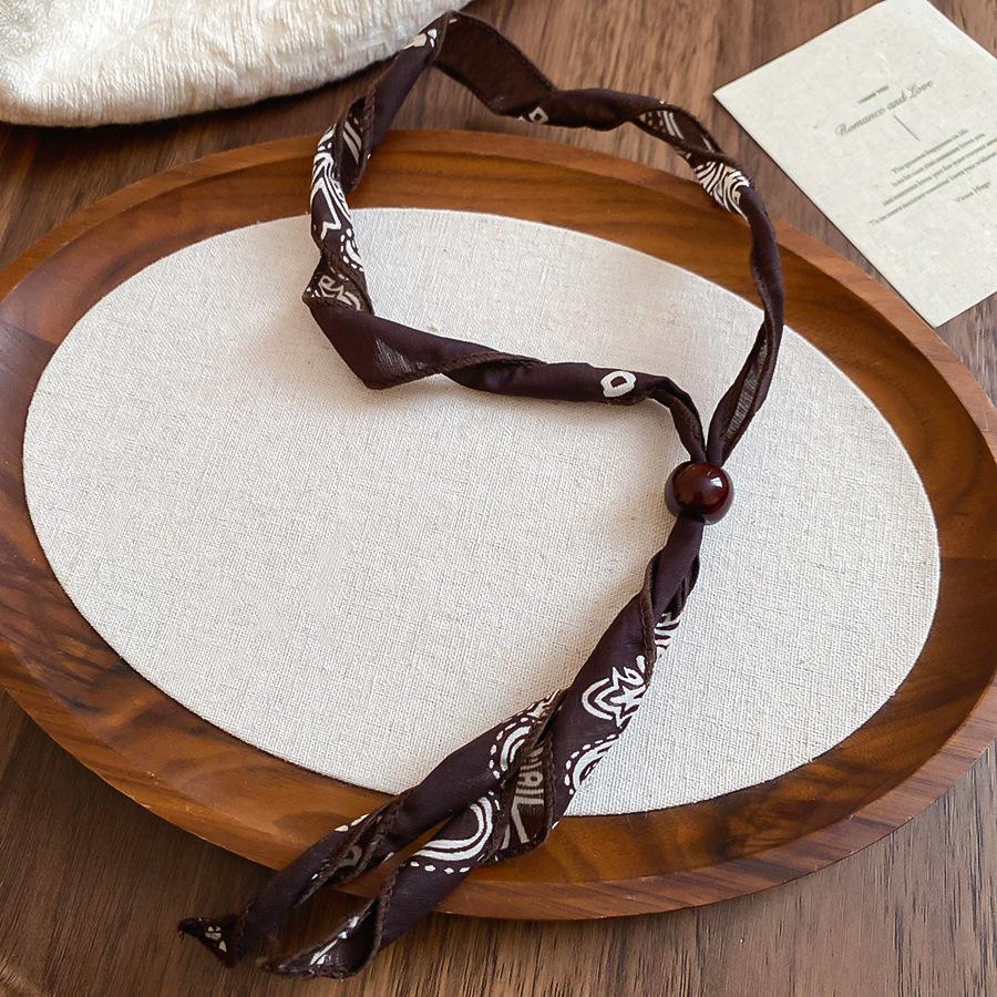 Retro style coffee fabric acrylic love necklace light luxury sweater chain versatile necklace women